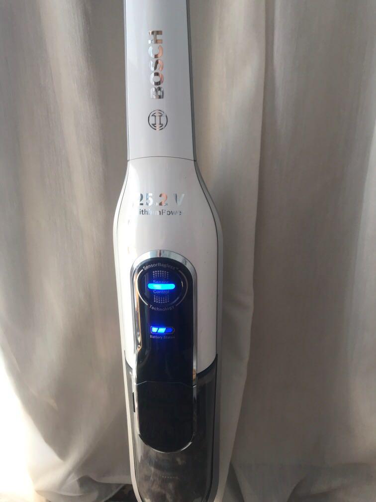 Bosch 25.2v Athlet Cordless Handstick Vacuum Cleaner White, TV & Home