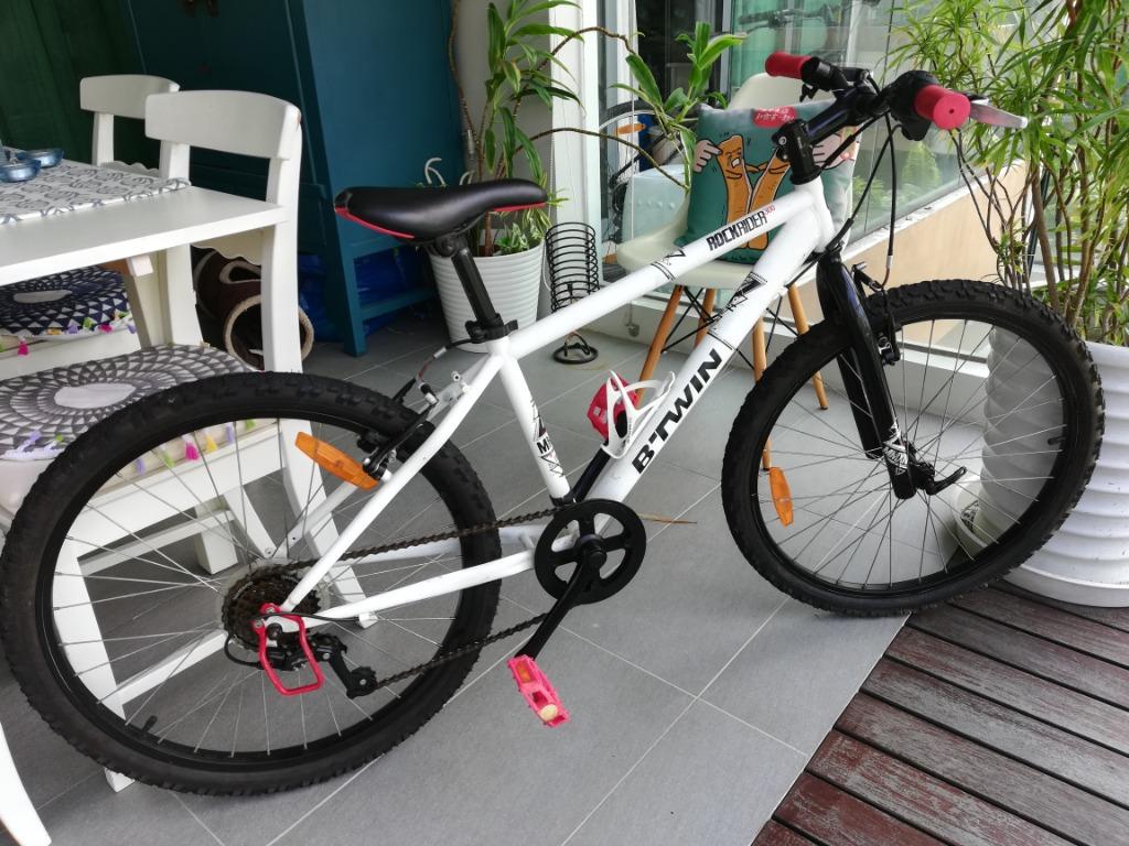 Between rockrider 300 best sale