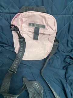 （分類：）位於 。 由 dont_stop_buying 提交（商品編號 1008703130，圖片 1）。簡介： 。