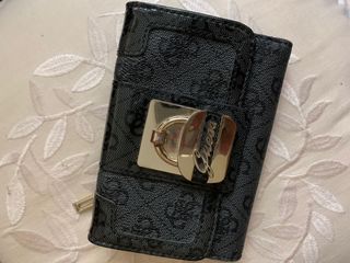 （分類：）位於 。 由 ghayledj 提交（商品編號 1008655901，圖片 1）。簡介： 。