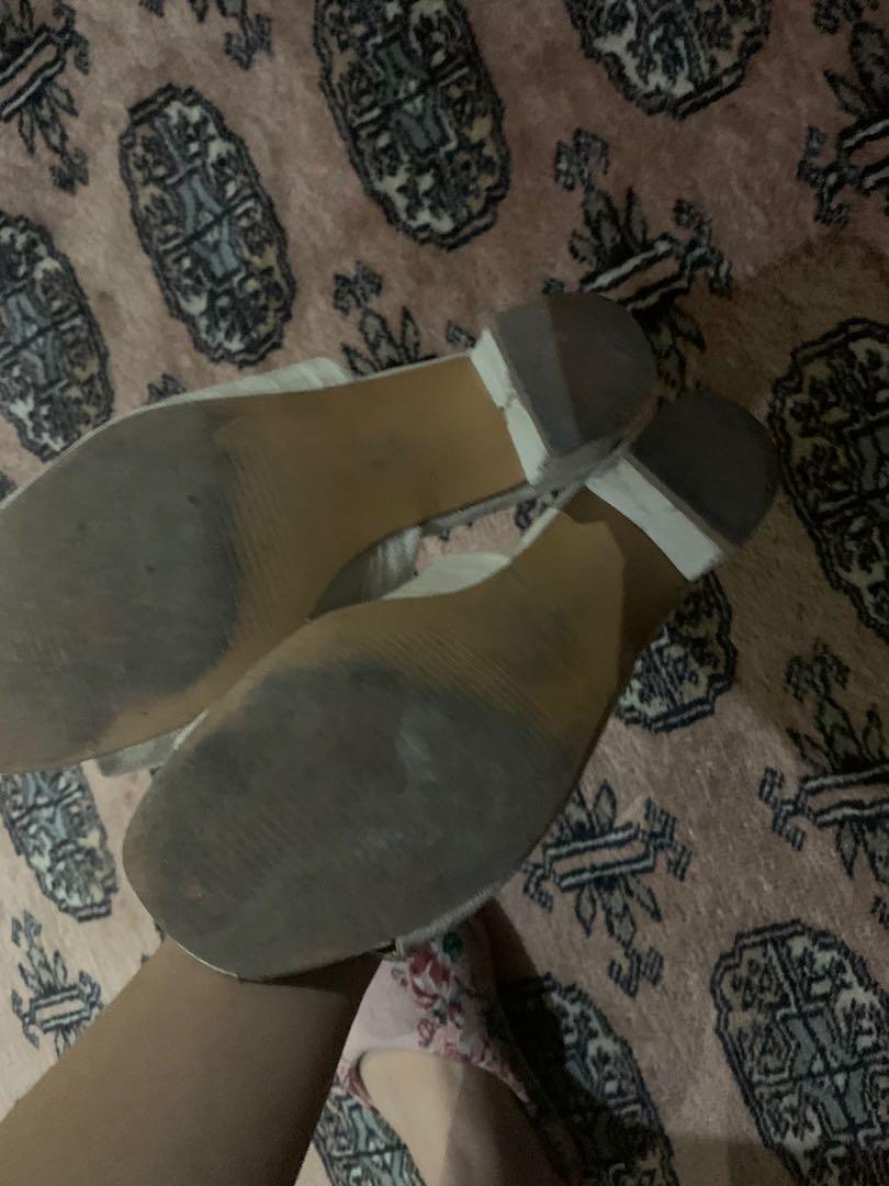 H&M sandals (Category: Heels) located in Manila. Submitted by trixcatly (Listing ID 1008677195, Image 2). Description: In good condition but needs cleaning Helping tags: H&M Zara Forever 21 Heels Sandals.