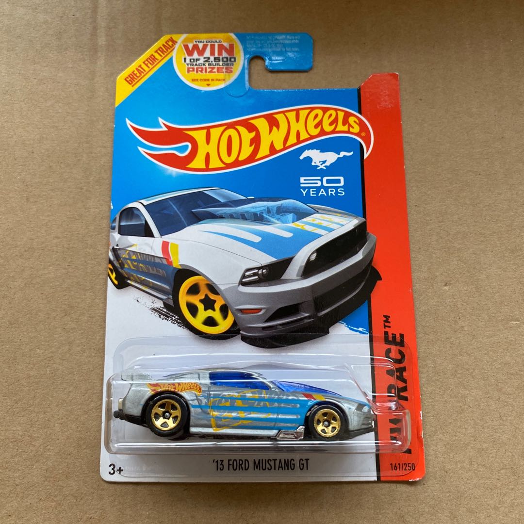Hot wheels 13 ford mustang gt 2025