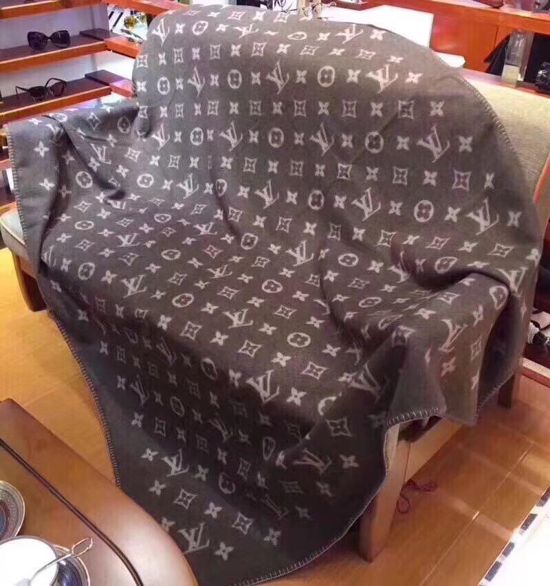 Louis Vuitton Cashmere Travel Blanket LV NEO 180cm, Furniture & Home  Living, Bedding & Towels on Carousell