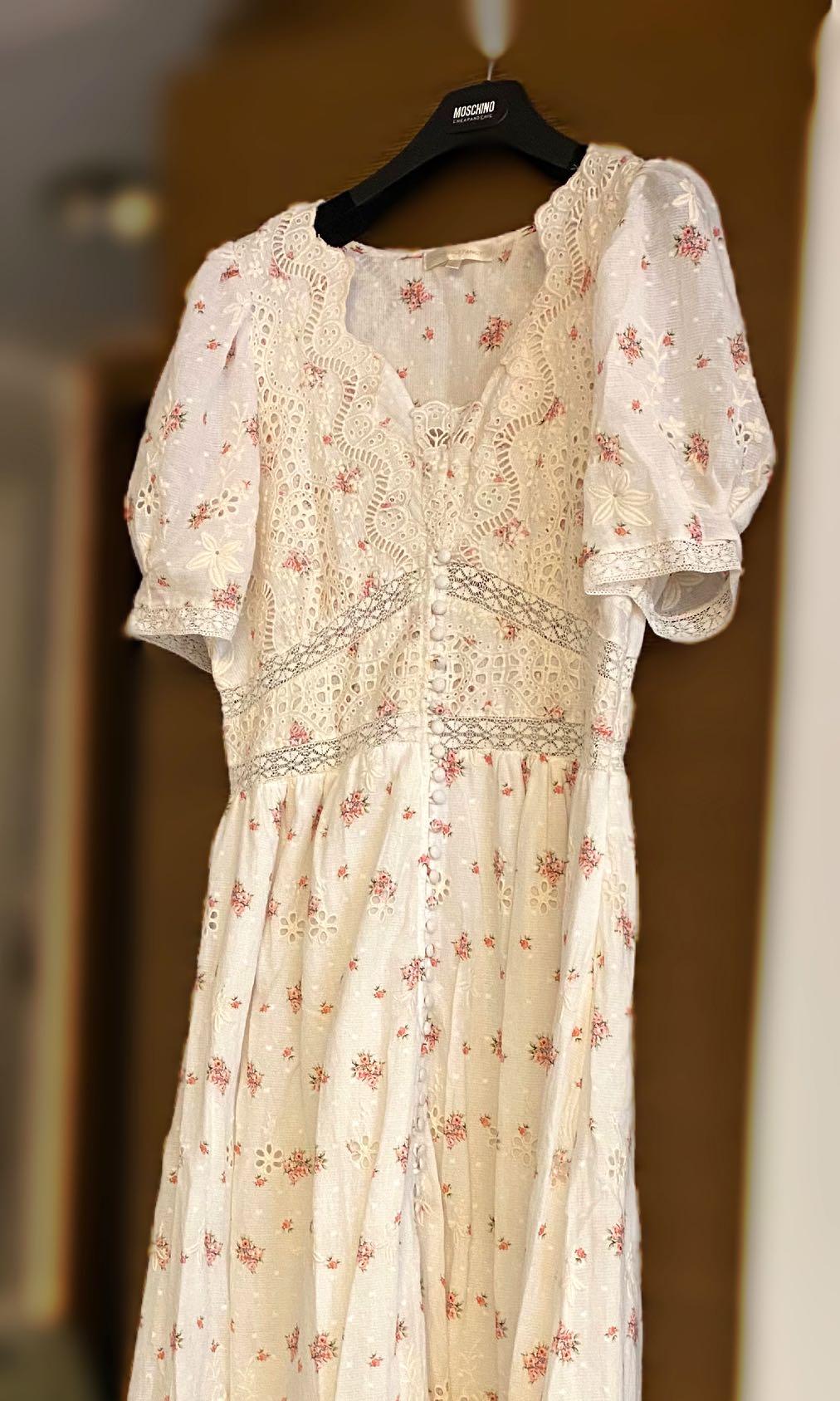 Love Shack Fancy floral dress, 名牌, 服裝 Carousell