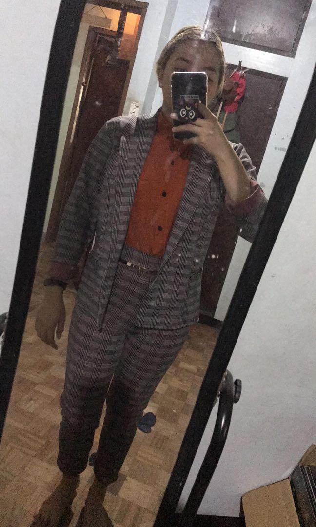 Office Wear Coordinates (Category: Sets or Coordinates) located in Angeles City. Submitted by cydreambillo (Listing ID 1008772969, Image 1). Description: I bought this set for 700 at a mall to wear to my internship at QC but never got the chance to because of the pandemic. *inner orange top not included in this set *belt included Every peso I earn from my sales in this shop goes to feeding my sisters and my grandmother especially during this hard
