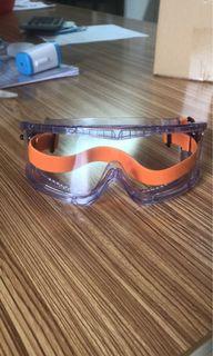 Safety goggle for medical