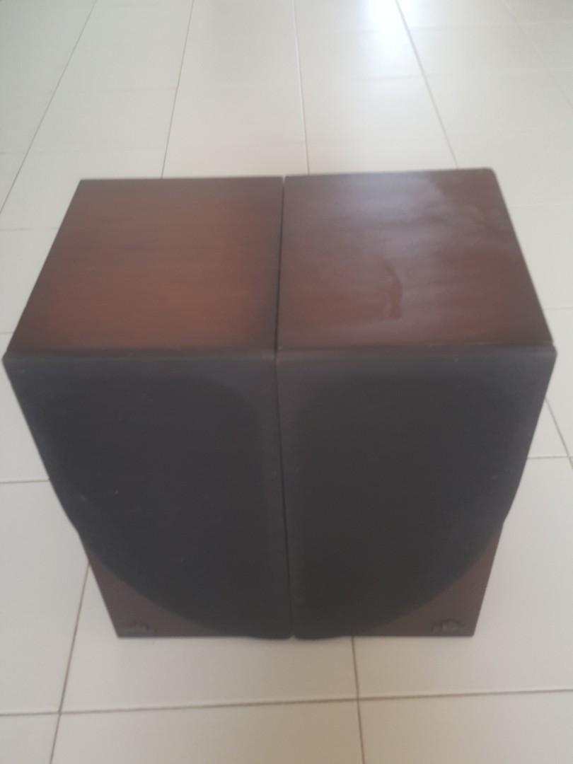 speakers
