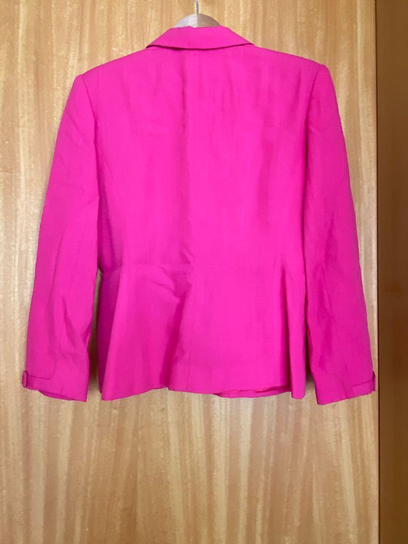 Vintage hot pink jacket and pencil skirt set, Women's Fashion, Dresses