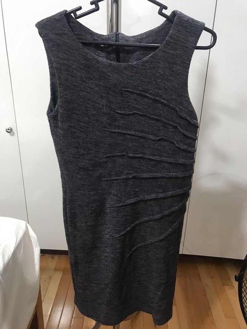 Allure black/brown dress strechy (Category: Maternity wear) located in Manila. Submitted by dakedj (Listing ID 1009046394, Image 1). Description: Very flattering Nice cloth Used twice.