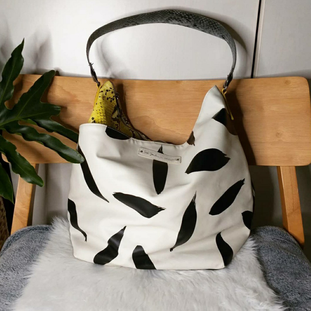 oriflame sweden purse