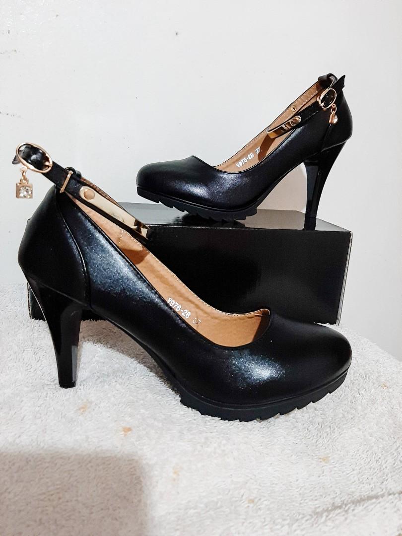 black heeled school shoes