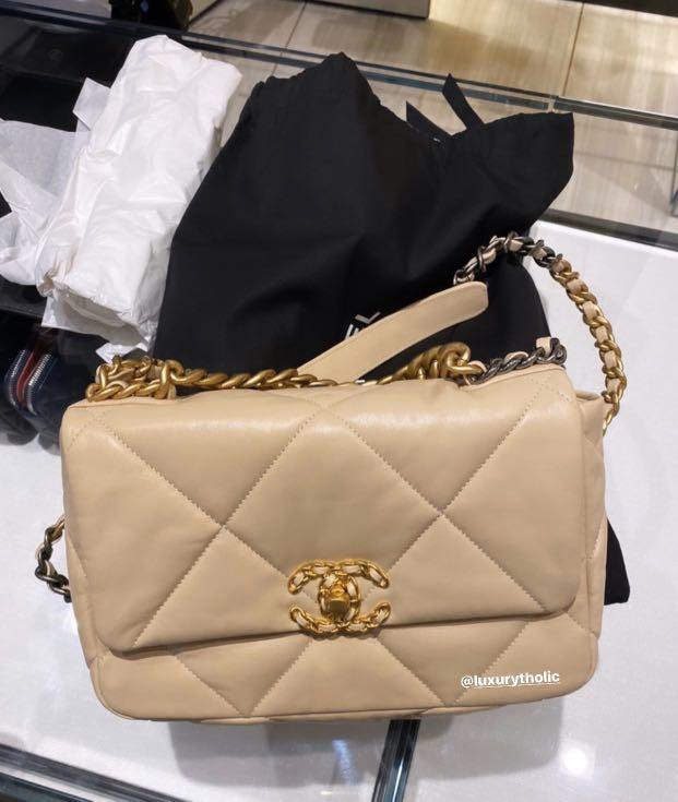 Chanel 19 hot sale beige medium