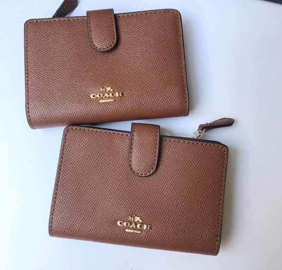 Coach Bifold wallet (original), Luxury, Bags & Wallets on Carousell