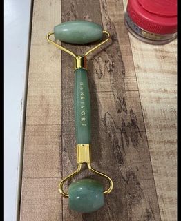 (Category: ) located in . Submitted by nanax10 (Listing ID 283326357, Image 1). Description: .