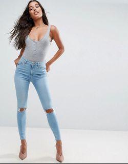 HighWaisted Jeans