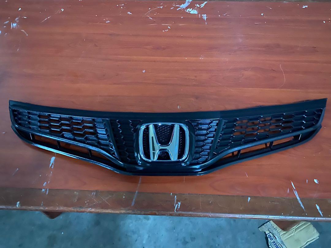 Honda Fit GE8 Front Grill, Car Accessories, Accessories on Carousell