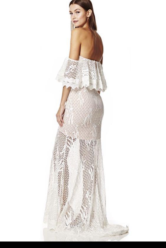 jarlo bridal