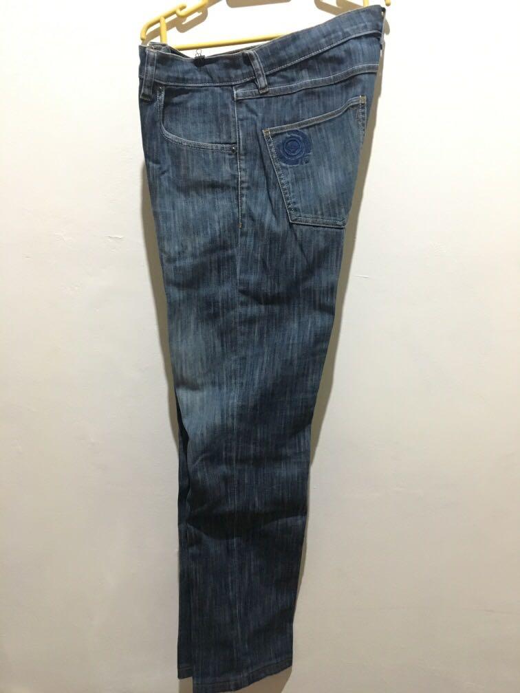 Jeans Quiksilver Original, Fesyen Pria, Pakaian , Bawahan di Carousell