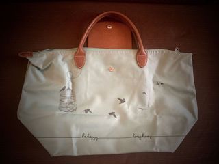 (Category: ) located in . Submitted by authenticandpreloved (Listing ID 1008868492, Image 1). Description: .