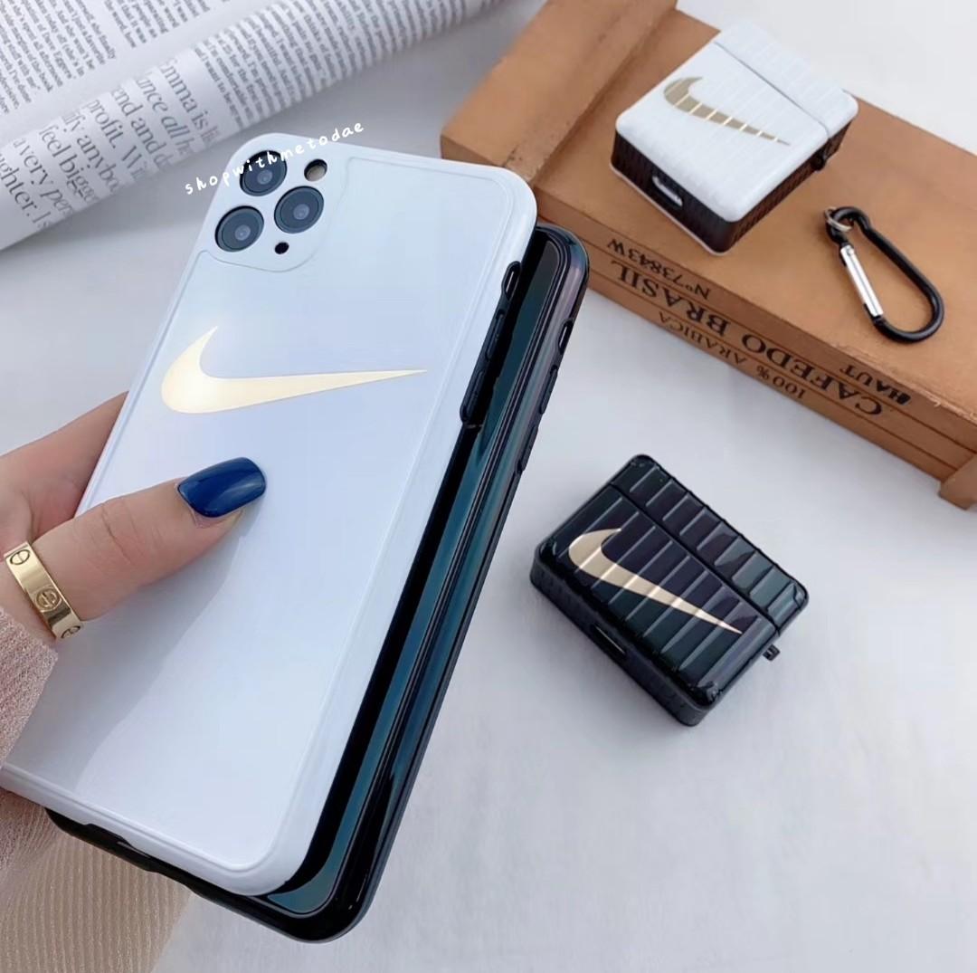 Nike Gold Airpods Pro / iPhone 11 Pro Max / XR / XS casing ...