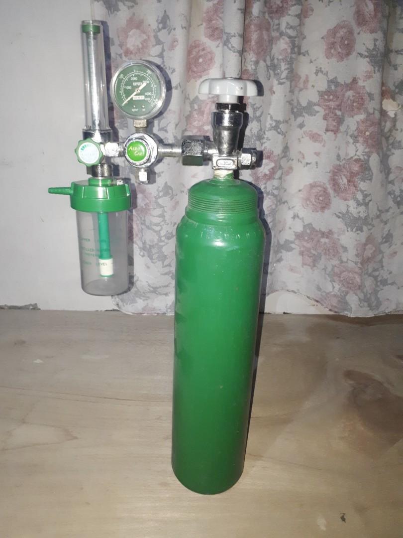 oxygen tank w/ regulator, Furniture & Home Living, Cleaning & Homecare