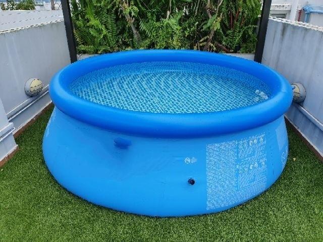 swimming pool 6 feet