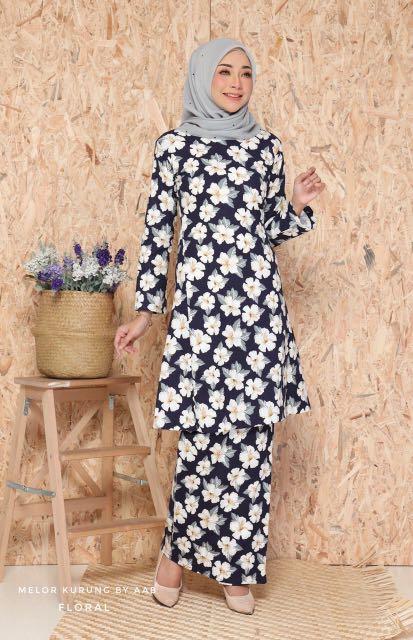 Ready Stock Baju Kurung Women S Fashion Clothes Others On Carousell