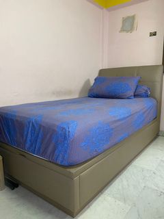 (Category: ) located in . Submitted by iamthp (Listing ID 1009039756, Image 1). Description: .