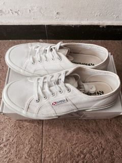 (Category: ) located in . Submitted by gardenroses (Listing ID 1008972135, Image 1). Description: .