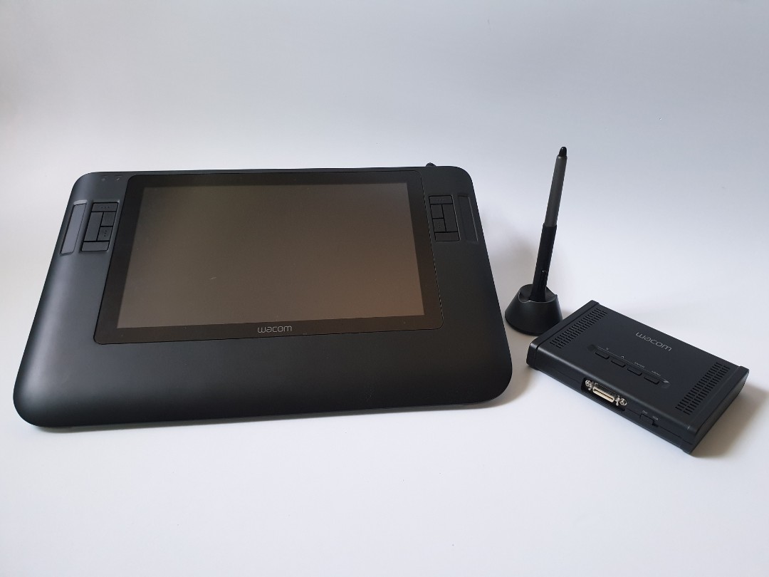 Cintiq 12WX Pen Display Graphic Tablet Stock Photo, 56 OFF