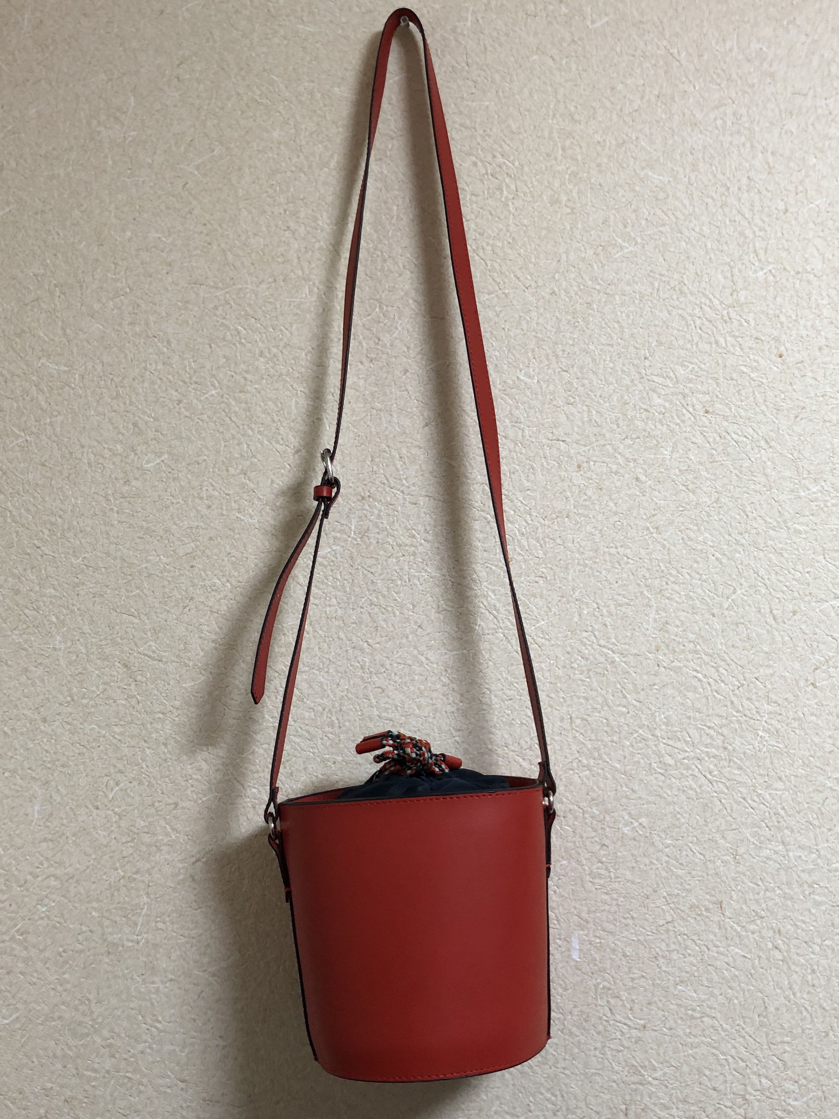 Red bucket bag zara outlet