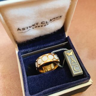 London Astley Clarke luxury pattern ceramics golden ring 英國超靚圖案琺瑯金色戒指 介子 襯衫64239925124865110