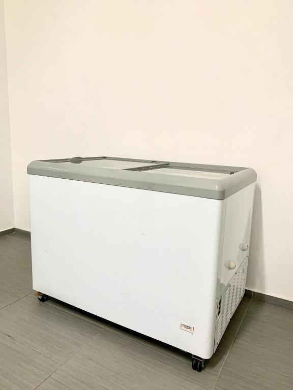Second hand sales small chest freezer