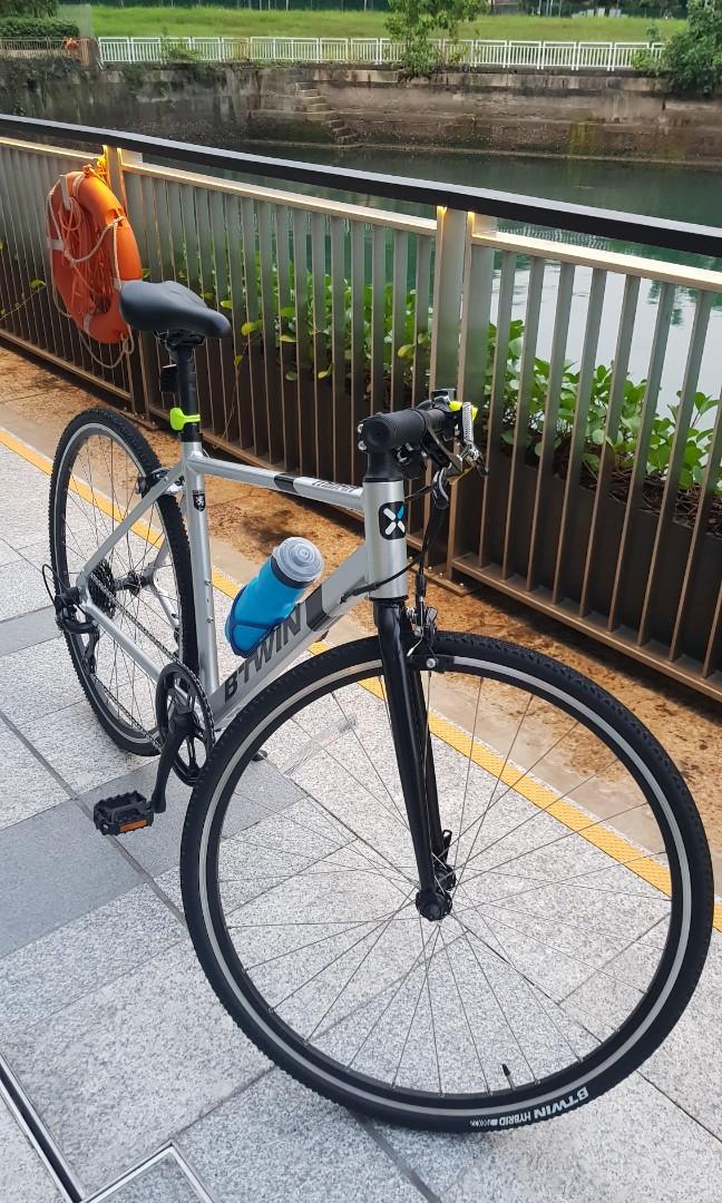 Triban 100 flat bar store cycle touring road bike