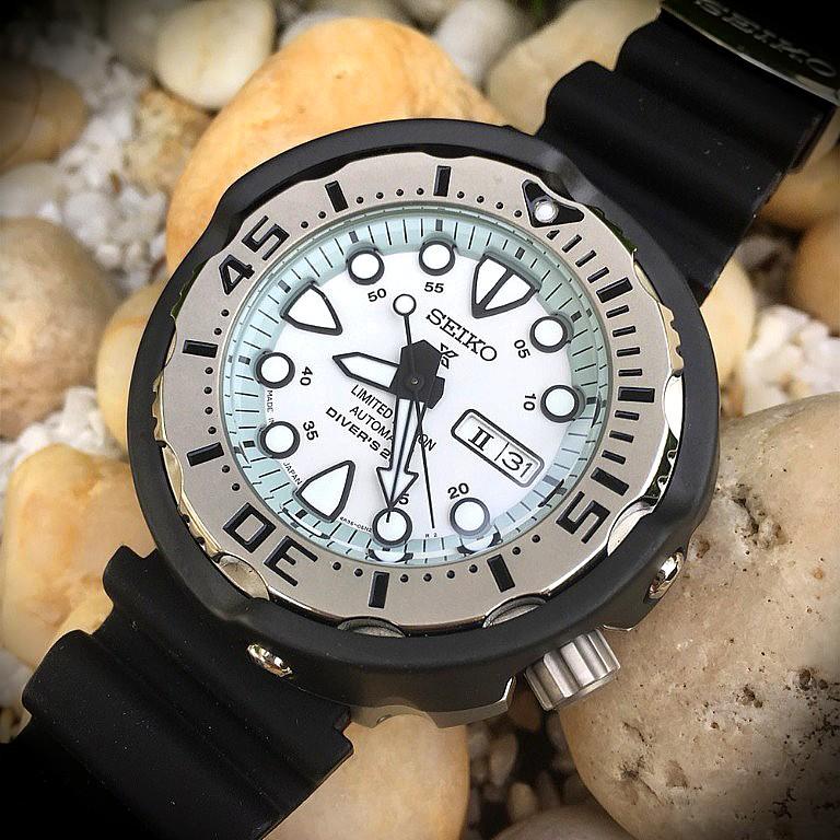 Seiko zimbe tuna top
