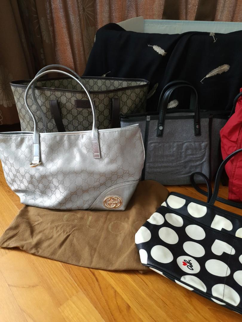Branded bags (Category: Tote Bags) located in Singapore. Submitted by joanleeym (Listing ID 1009099967, Image 3). Description: from $50 onwards...interested, feel free to ask...they are authentic n at least 8.5/10....all Gucci sold.
