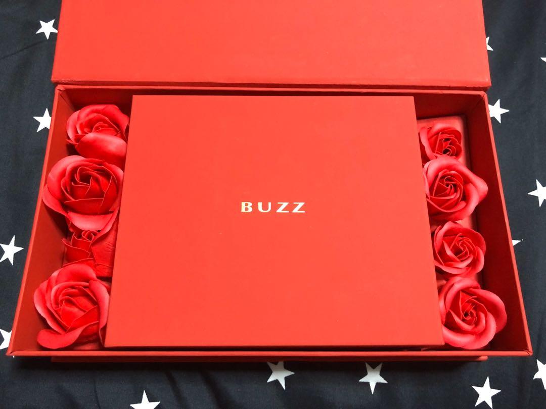 Buzz couple sale watch