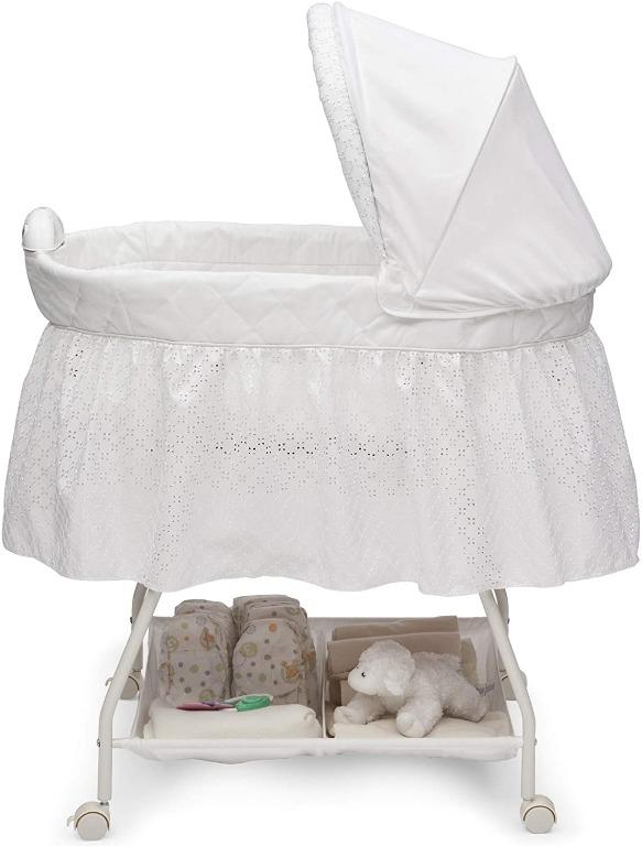 Delta Children Deluxe Sweet Beginnings Bassinet Turtle Dove
