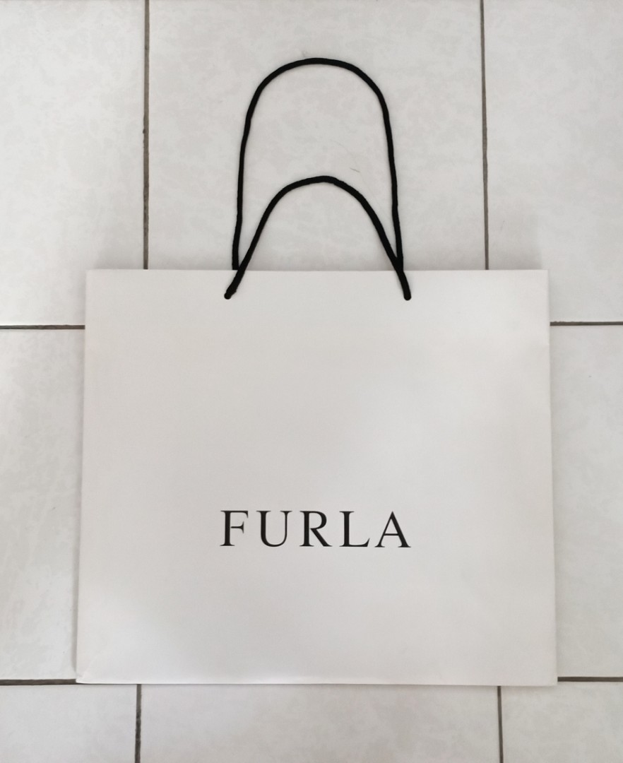 Furla paper bag shop
