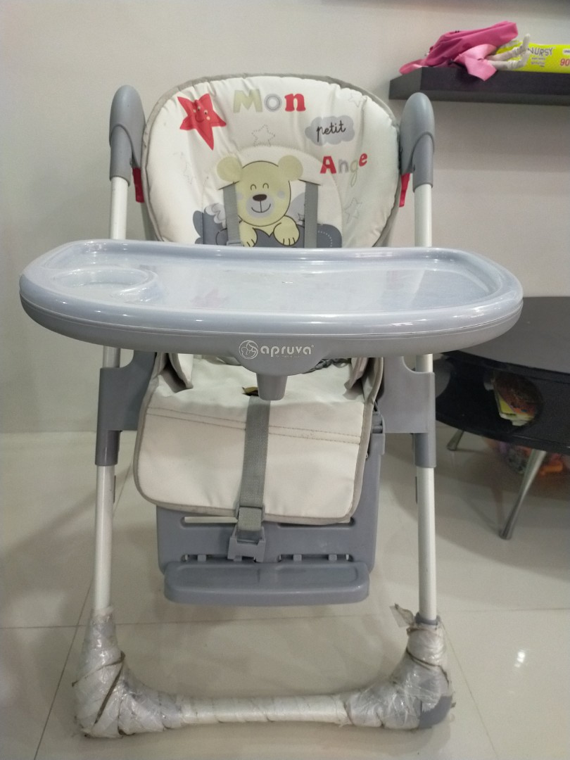 High Chair for babies/toddlers