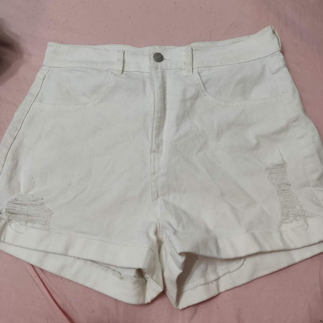 white denim shorts h&m