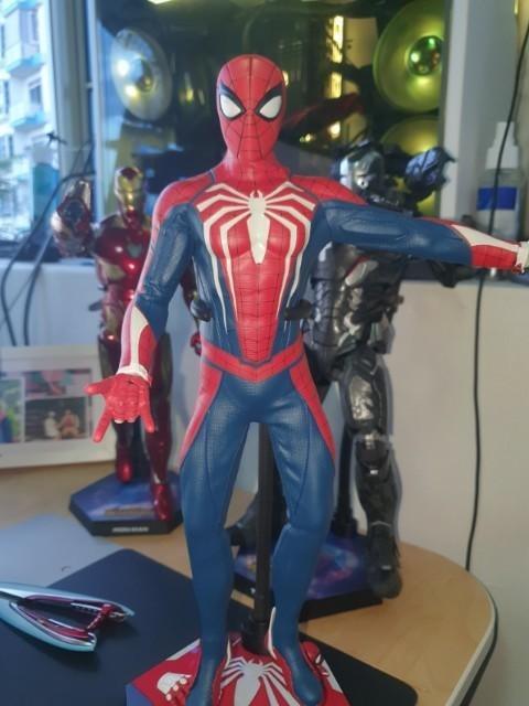 advanced suit spiderman hot toys