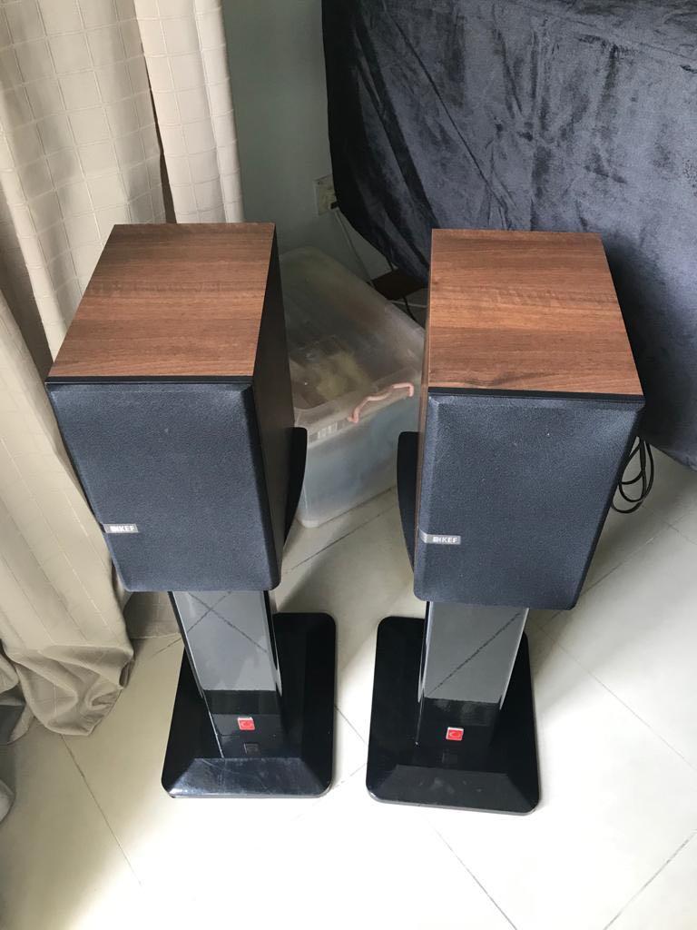 kef q100 bookshelf