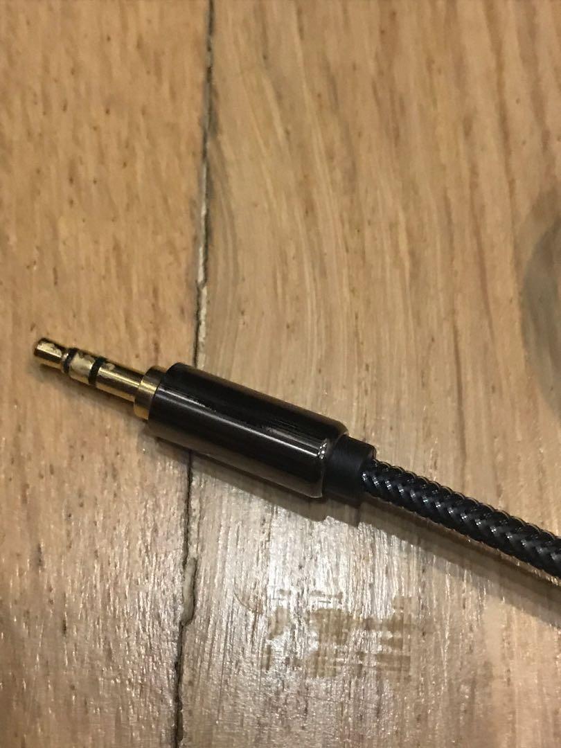 Long Cable (Category: Everything Else) located in Singapore. Submitted by novemberboyz (Listing ID 1009249307, Image 2). Description: 7.5 metres.