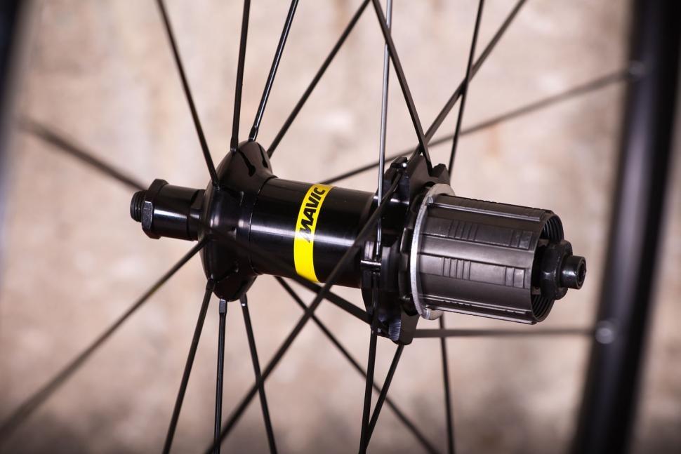 Mavic Aksium Elite Road Bike Wheel Training 運動產品 單車 Carousell