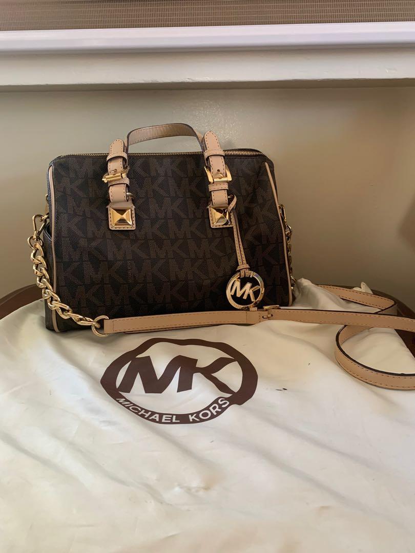 Michael Kors bag Women s Fashion Bags Wallets Tote Bags on Carousell