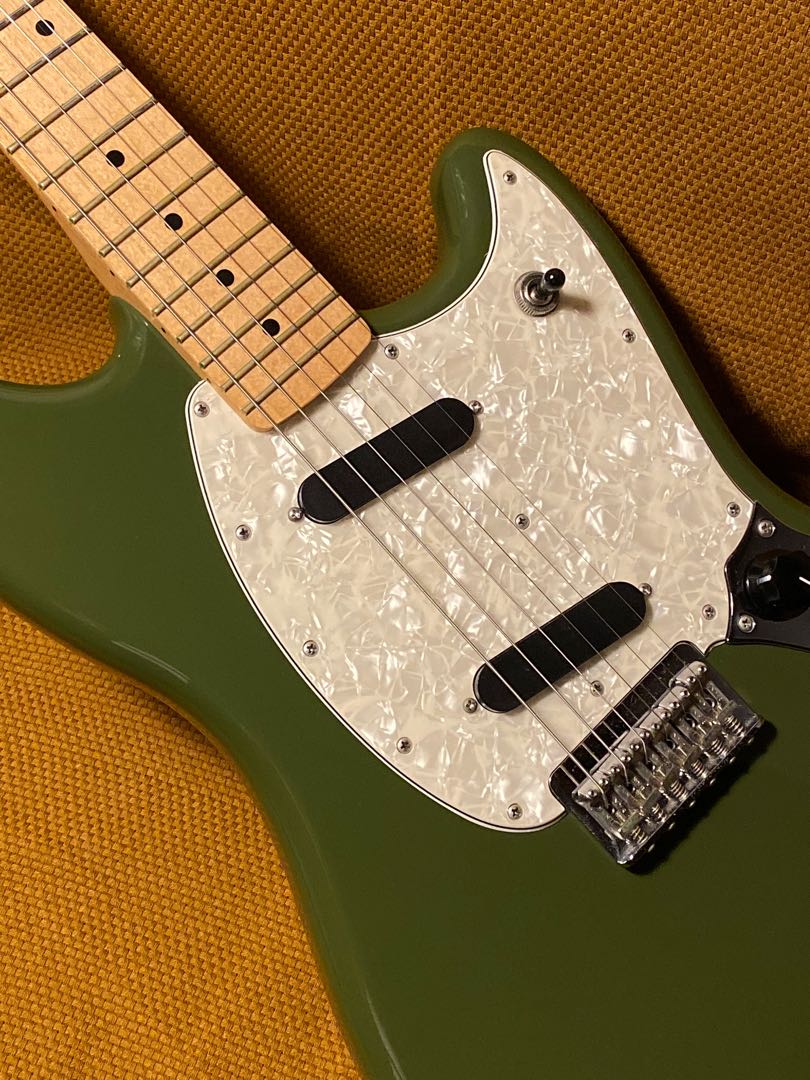 Fender mim shop mustang