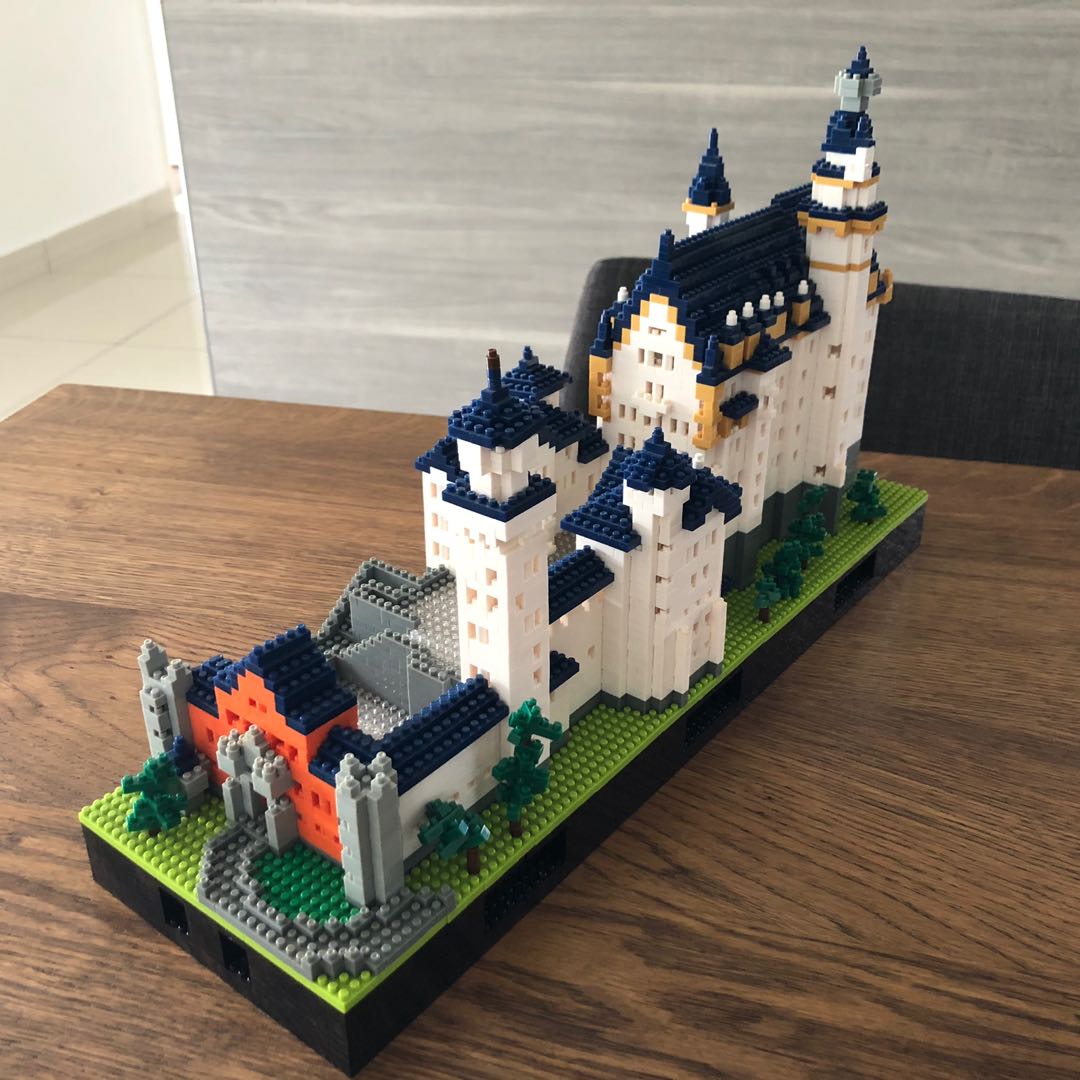 Nanoblocks castle online