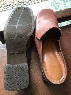 Naturalizer leather shoes