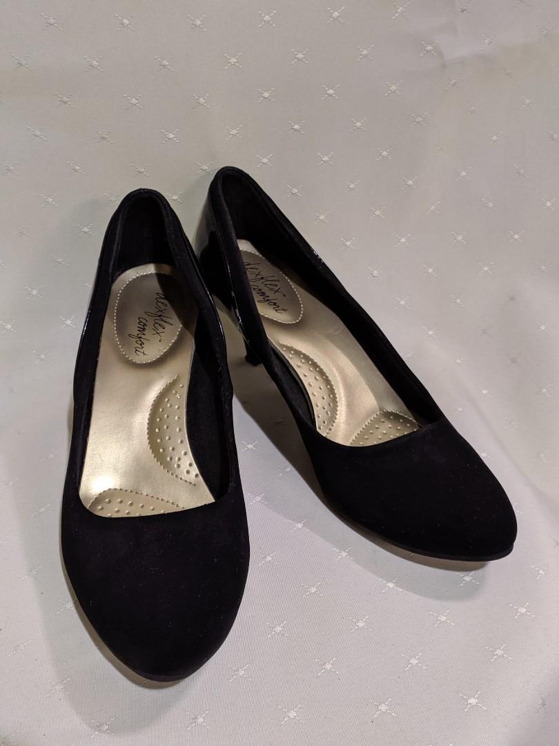 Payless Comfort Deflex Black heel shoes 